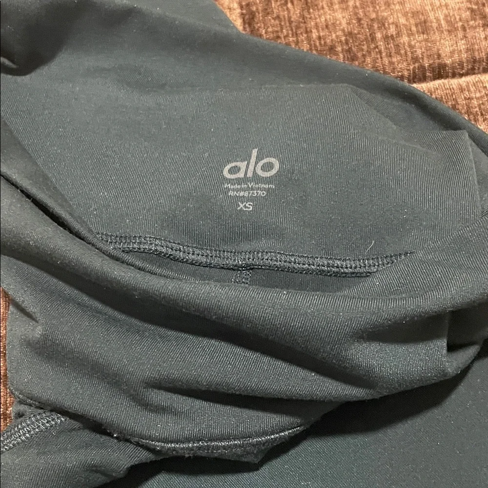 ALO Yoga women’s midnight green 7/8th high waisted airbrushed leggings size XS - Picture 2 of 2
